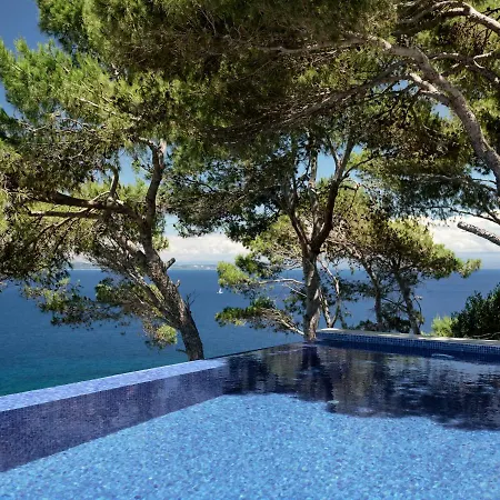 Iconic Ionian Mudita Villa, By Thinkvilla Willa